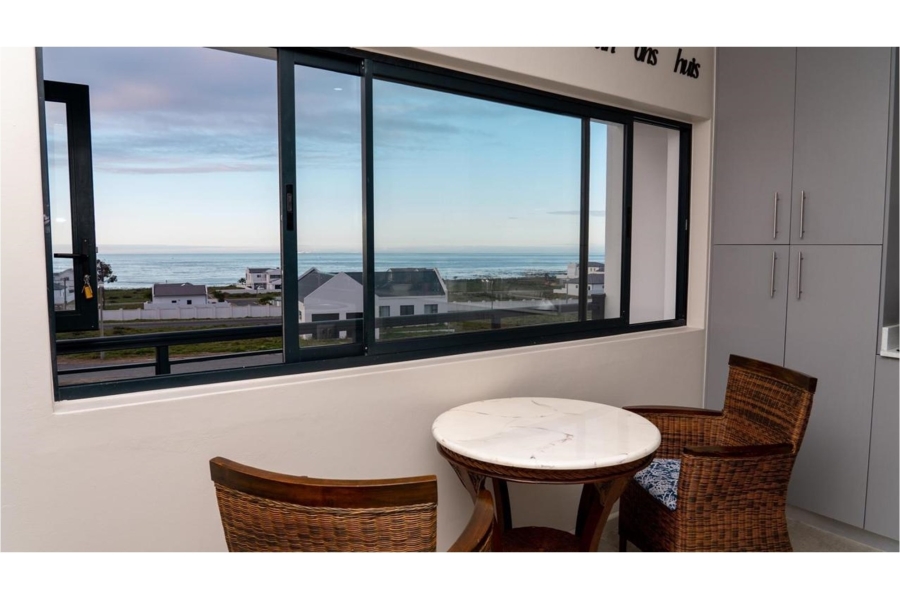 5 Bedroom Property for Sale in Da Gama Bay Western Cape